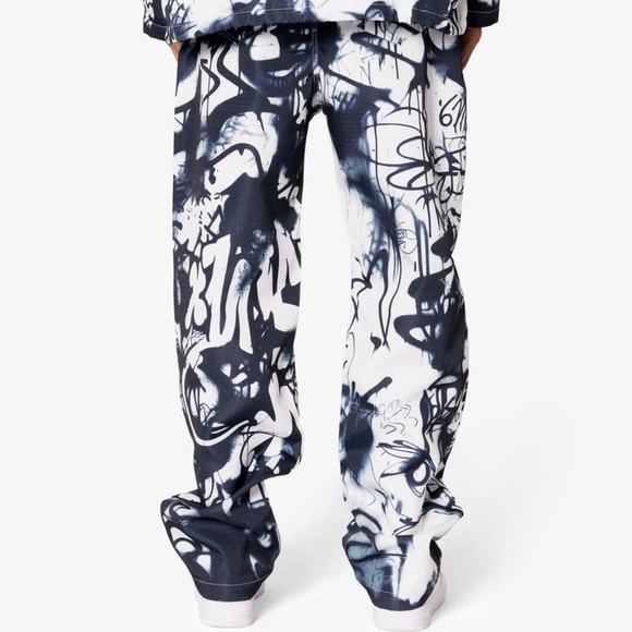 GRAFFITI COACH MATCHING SET - Picture 3 of 5